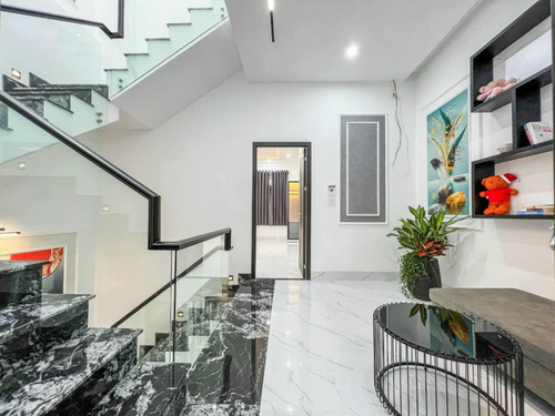 BÁN NHÀ 1 TRỆT 2 LẦU HIỆN ĐẠI ĐƯỜNG D4 KDC HỒNG LOAN - HƯNG THẠNH - Q. CÁI RĂNG - CẦN THƠ